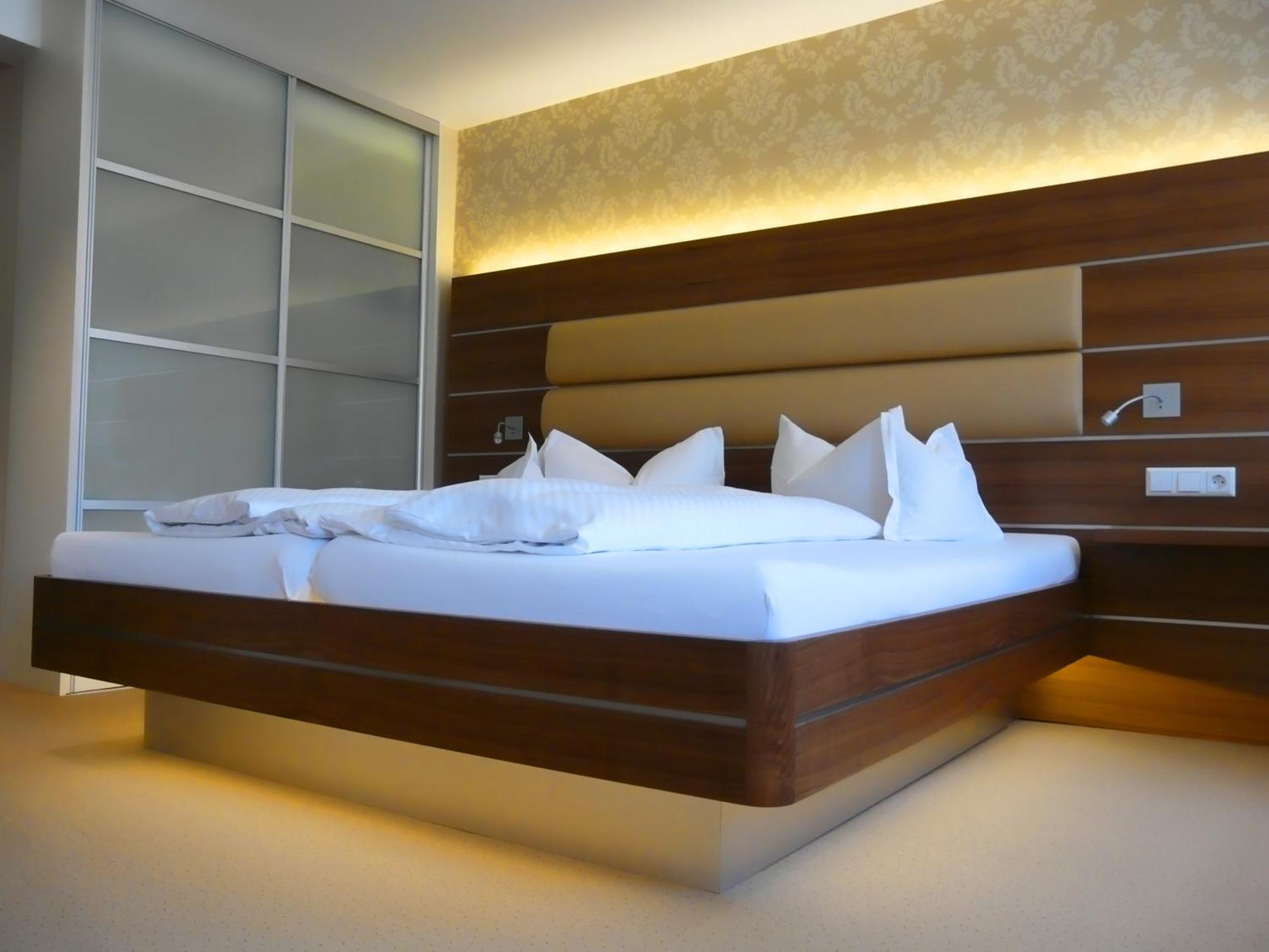 Hotel Engel ランゲナルゲン エクステリア 写真